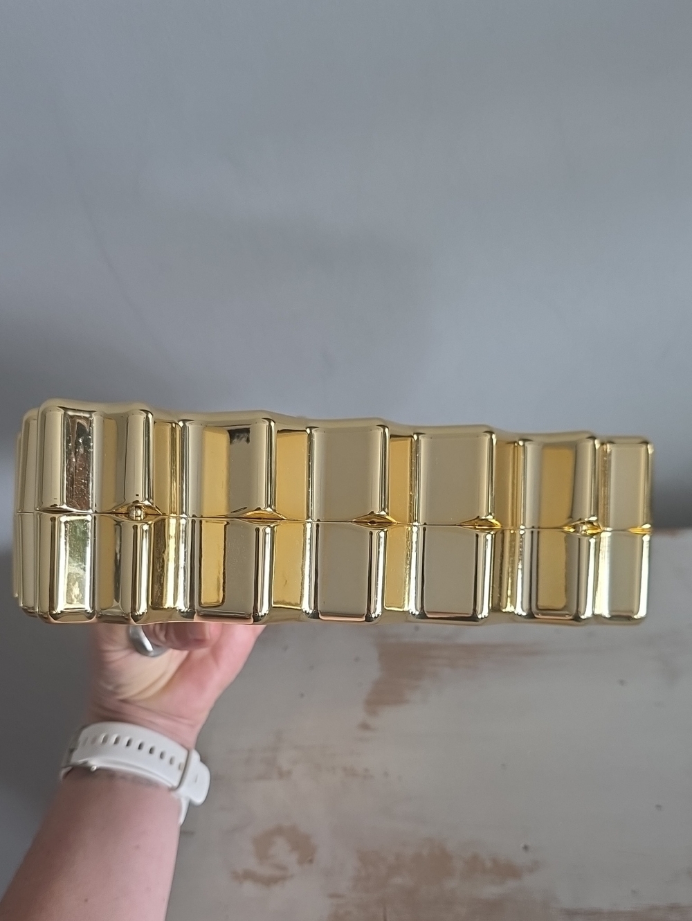 Cult Gaia Paloma Clutch In Shiny Gold - Picture 7 of 13